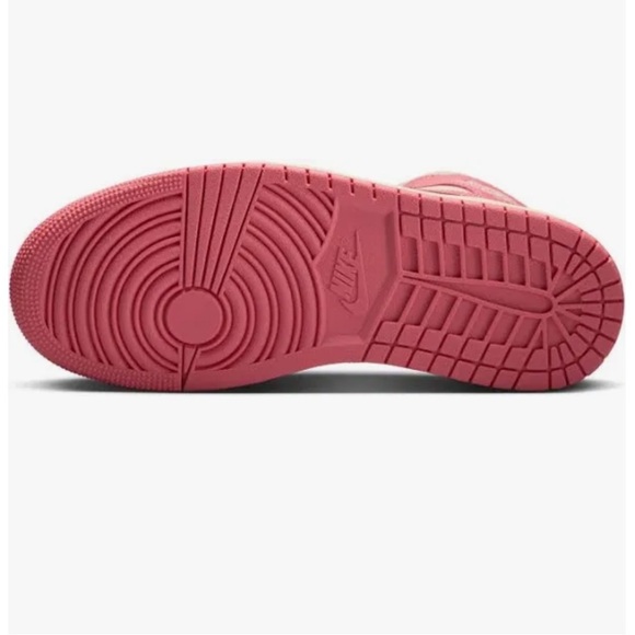 Jordan 1
'guava ice'
Womens
Brand new - Picture 8 of 11